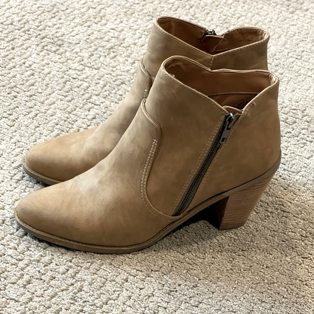 Caramel brown ankle boots